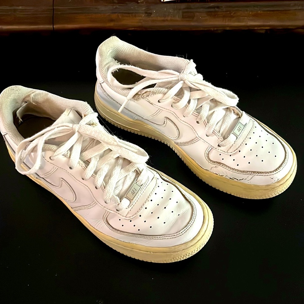 Nike Air Sneakers White Leather Size 5.5